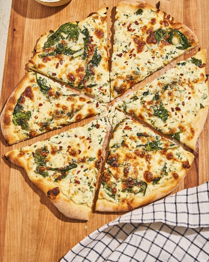 Spinach Pizza (NoCook Sauce) The Kitchn